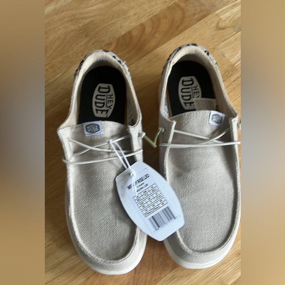 Hey Dude Wendy Rise Leo Women’s casual shoes size 11